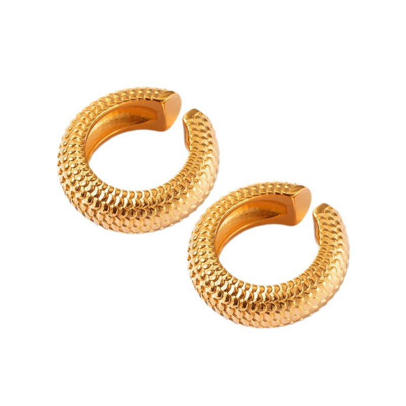 Customized wholesale of hollow carved circular earrings